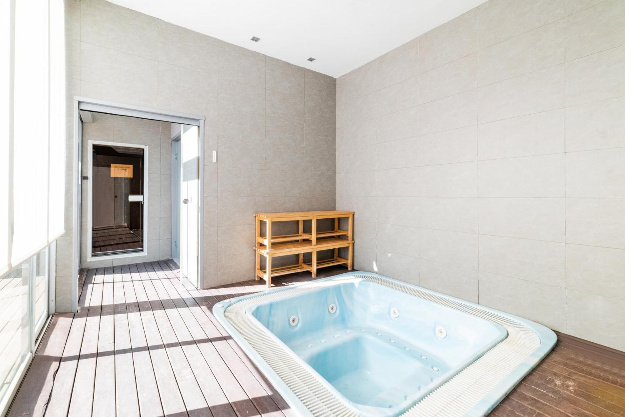 Apartamento Tuguest Avenida De La Investigacion - Free Parking *