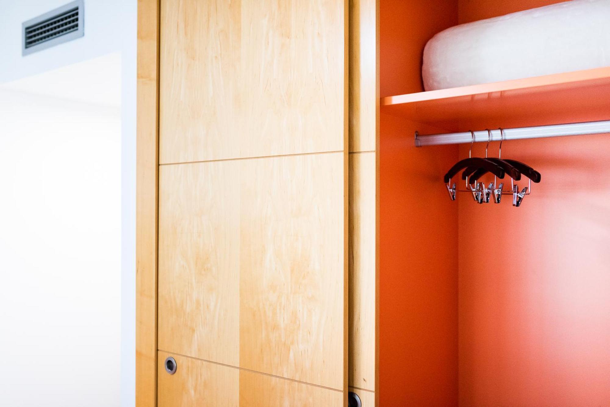 Apartment Tuguest Avenida De La Investigacion - Free Parking